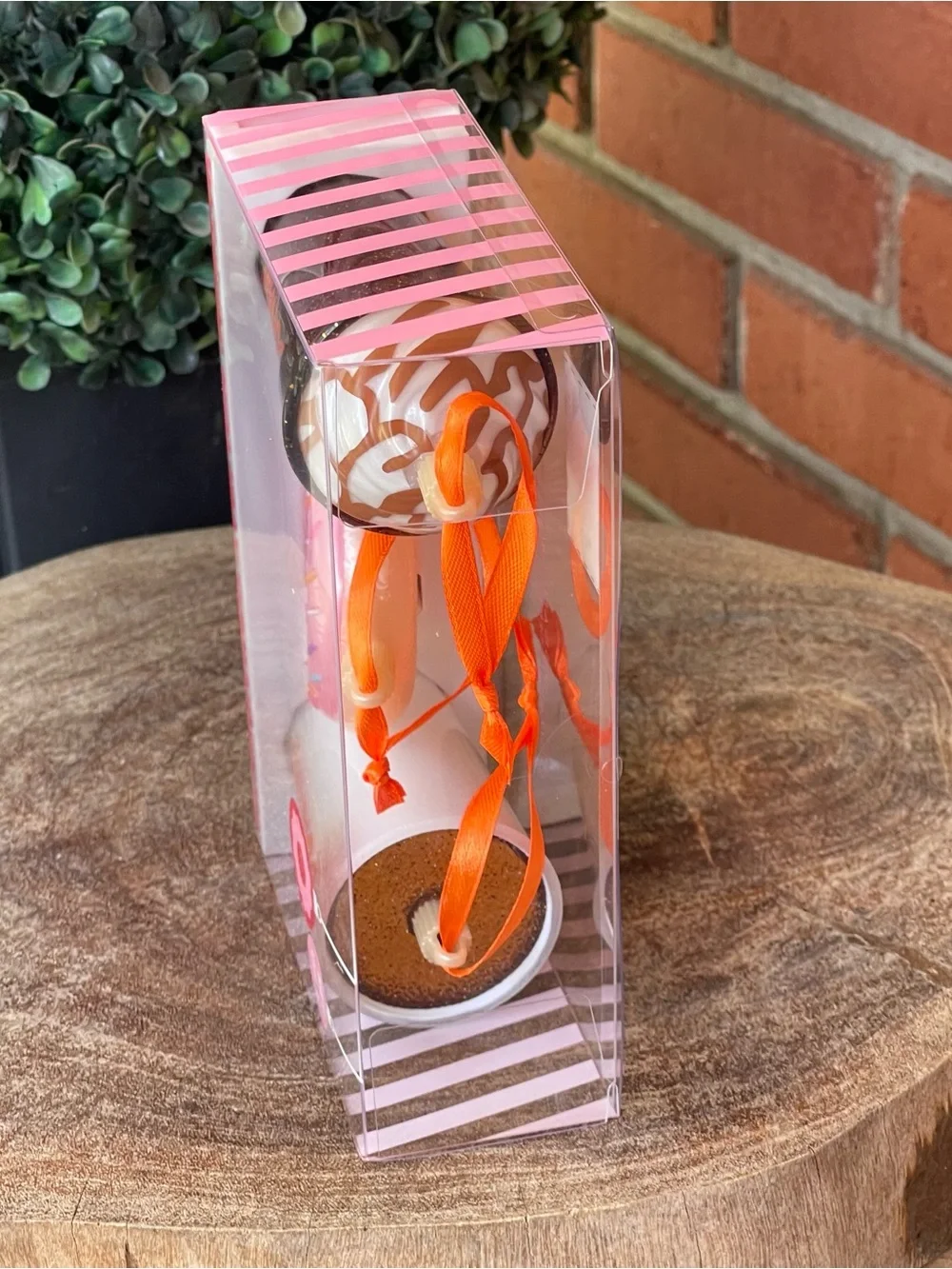 New DUNKIN HOLIDAY ORNAMENTS Gift Set of 3 - 2 cups & 1 Donut